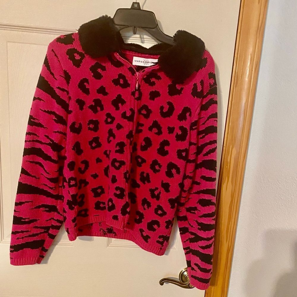 Fun knitted jacket by Marisa Christina in size XL